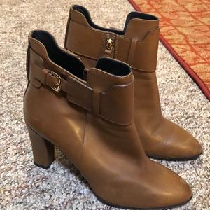 Authentic Tod’s leather brown boots